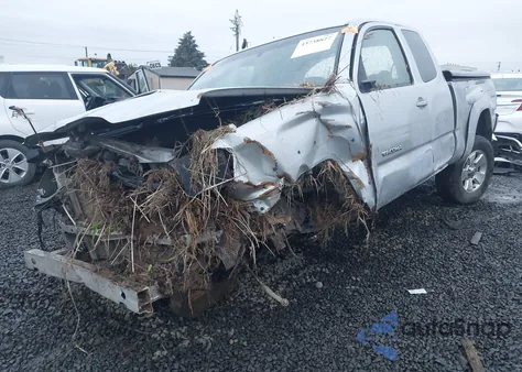 2005 Toyota Tacoma Base V6 z USA, uszkodzony, nr VIN 5TEUU42N35Z092587